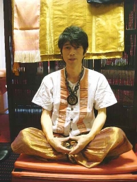【マッサコンシェ】男性セラピストの癒しサロン ストレッチヨガ　「タイ古式」image1